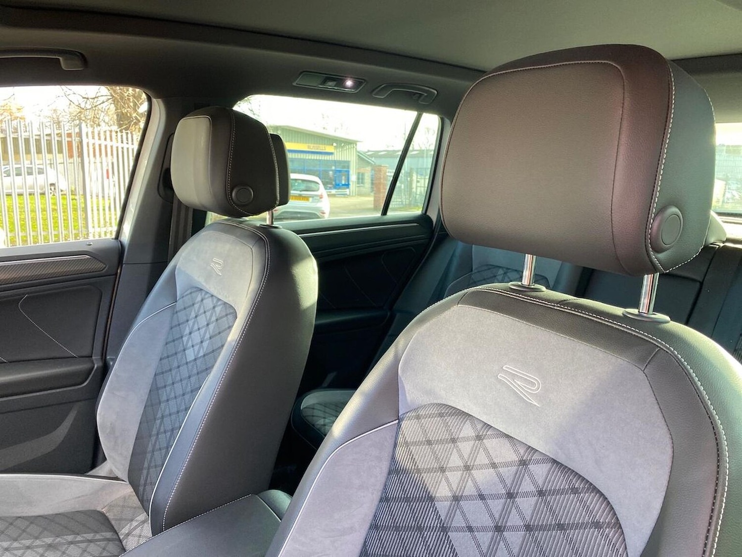 Used Volkswagen Tiguan 2023 for sale - 76736703: Photo 31