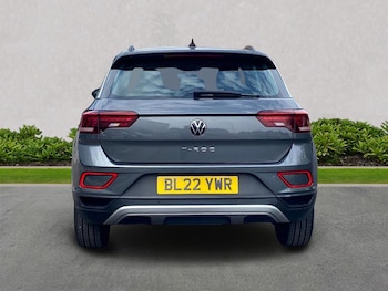 Used Volkswagen T-Roc 2022 for sale - 75513045: Photo