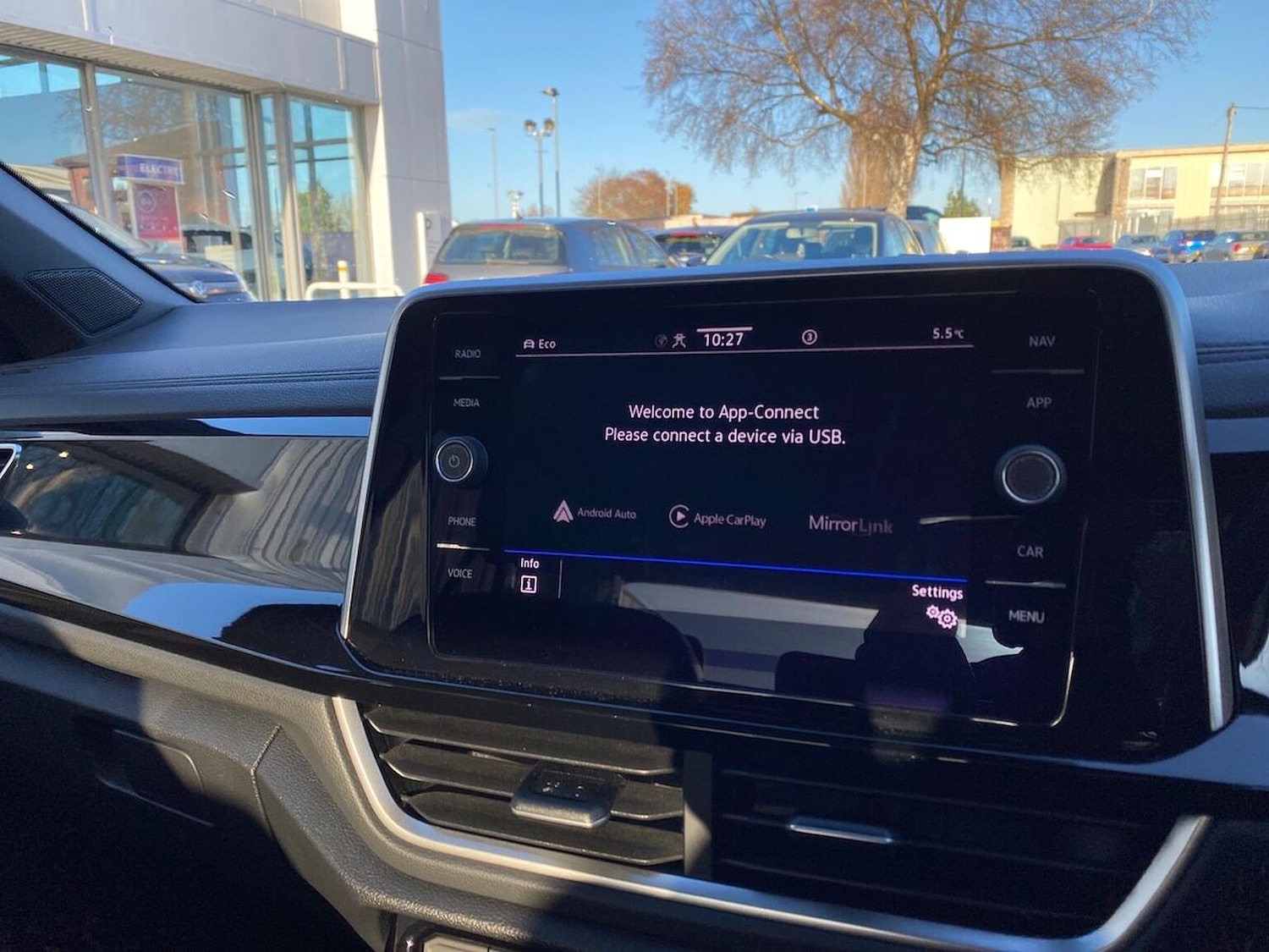 Used Volkswagen T-Roc 2023 for sale - 76693444: Photo 12