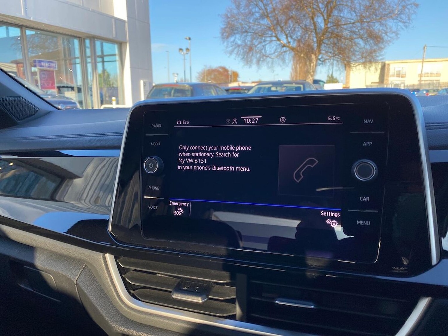 Used Volkswagen T-Roc 2023 for sale - 76693444: Photo 2