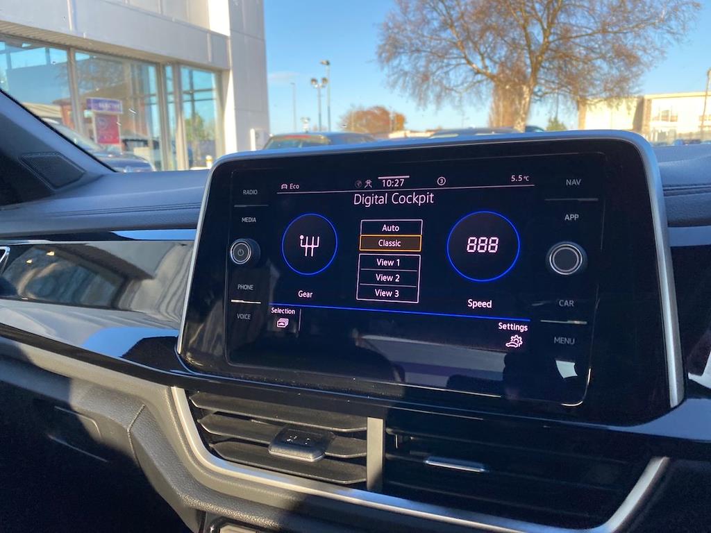 Used Volkswagen T-Roc 2023 for sale - 76693444: Photo 34