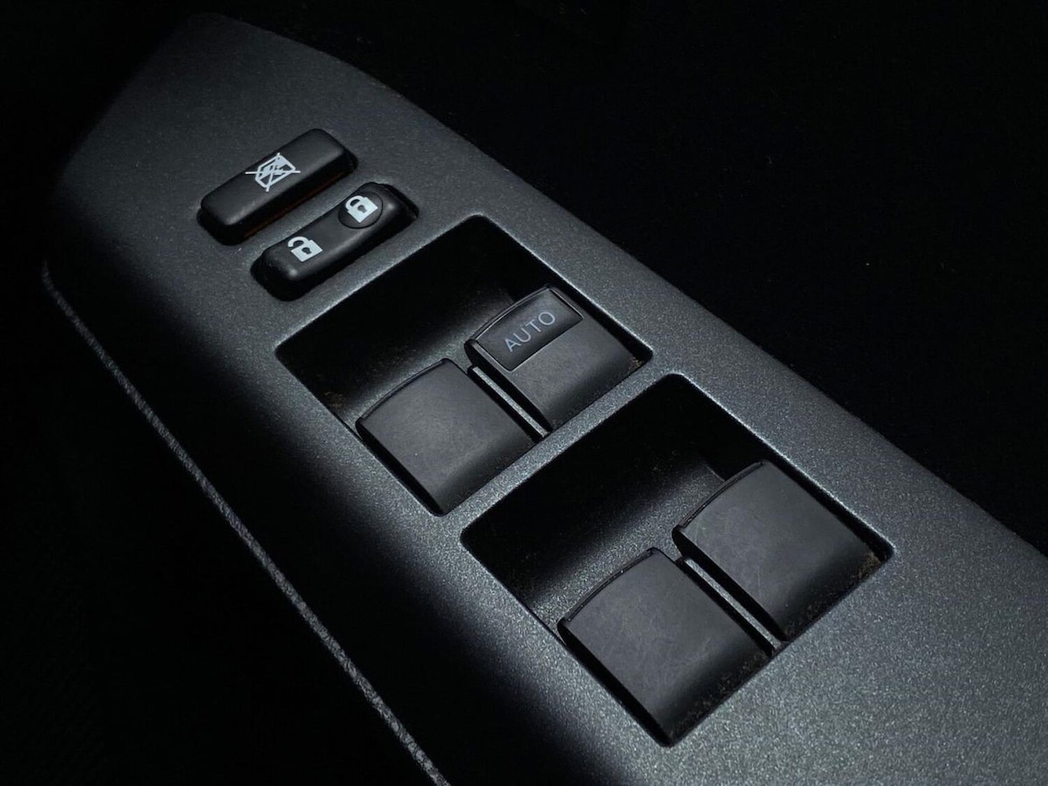 Used Toyota RAV4 2018 for sale - 76918938: Photo 22