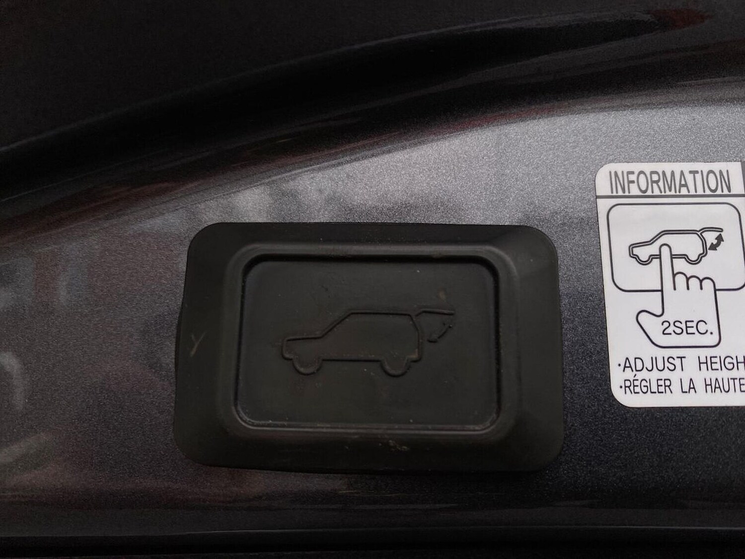 Used Toyota RAV4 2018 for sale - 76918938: Photo 33