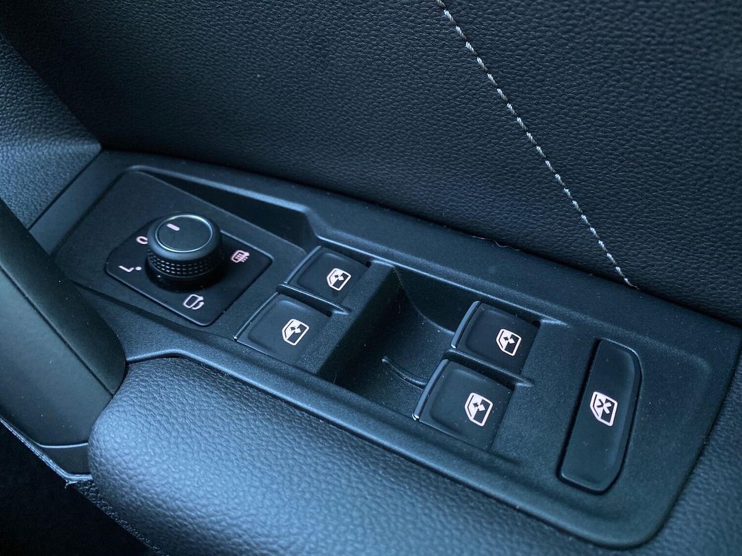 Used Volkswagen Tiguan 2022 for sale - 76600130: Photo 21