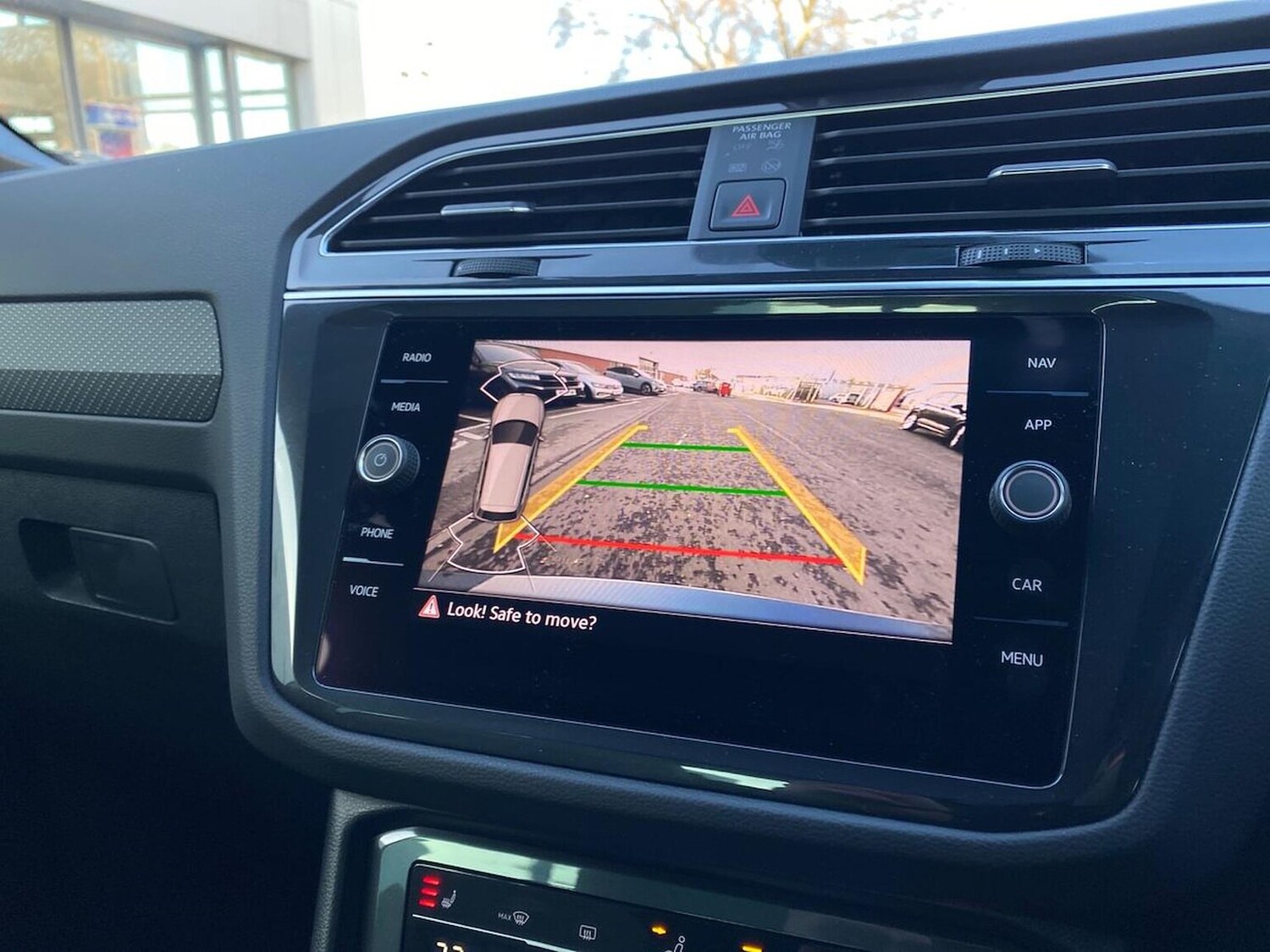 Used Volkswagen Tiguan 2022 for sale - 76600130: Photo 22