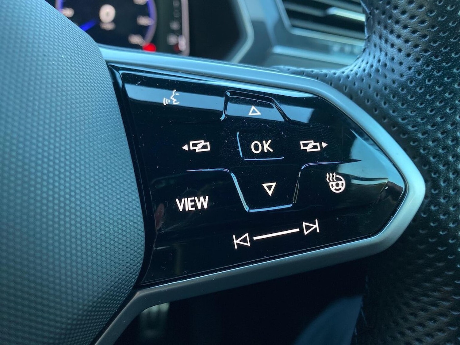 Used Volkswagen Tiguan 2022 for sale - 76600130: Photo 25