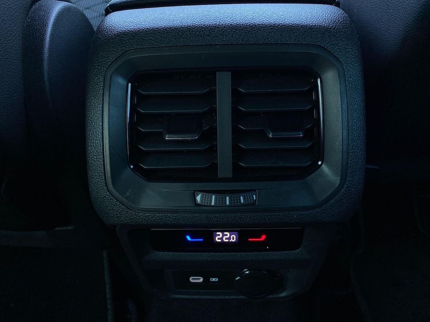 Used Volkswagen Tiguan 2022 for sale - 76600130: Photo 29