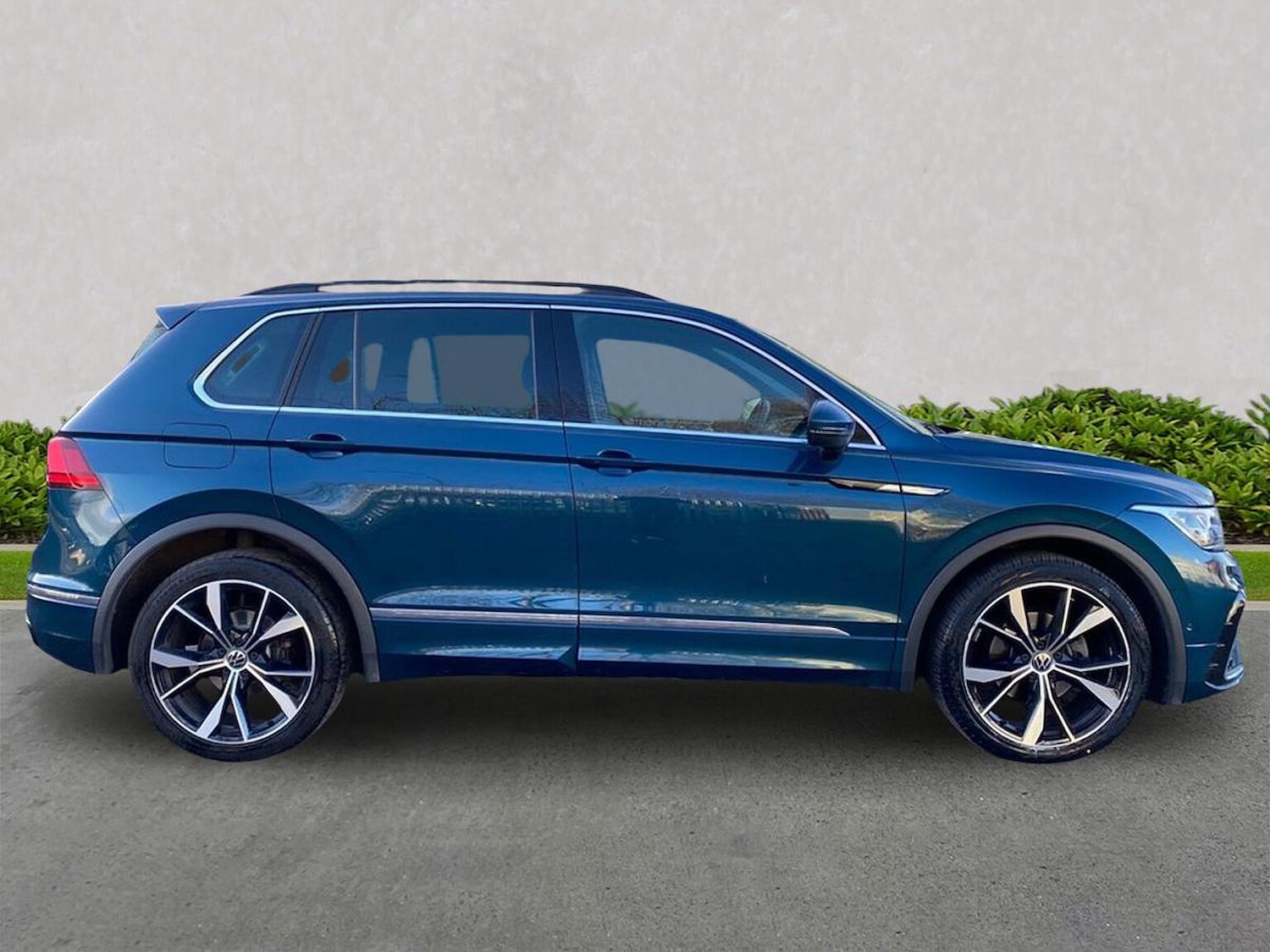 Used Volkswagen Tiguan 2022 for sale - 76600130: Photo 3