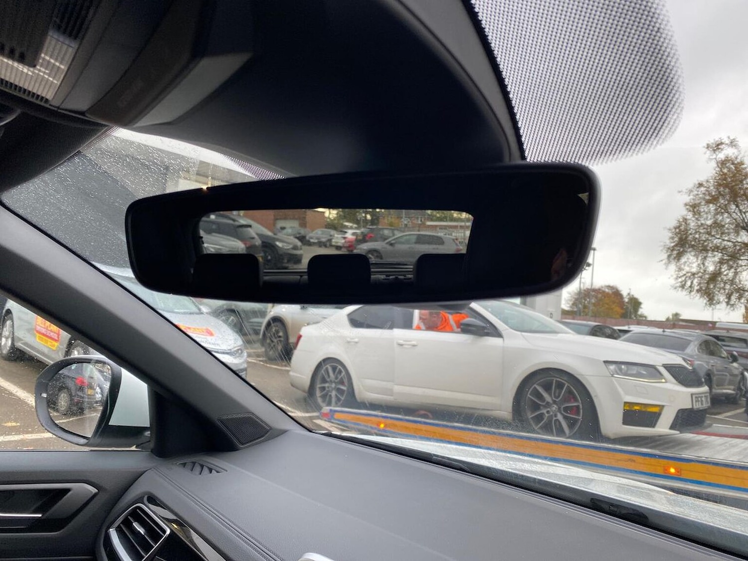 Used Volkswagen T-Roc 2025 for sale - 76450572: Photo 15