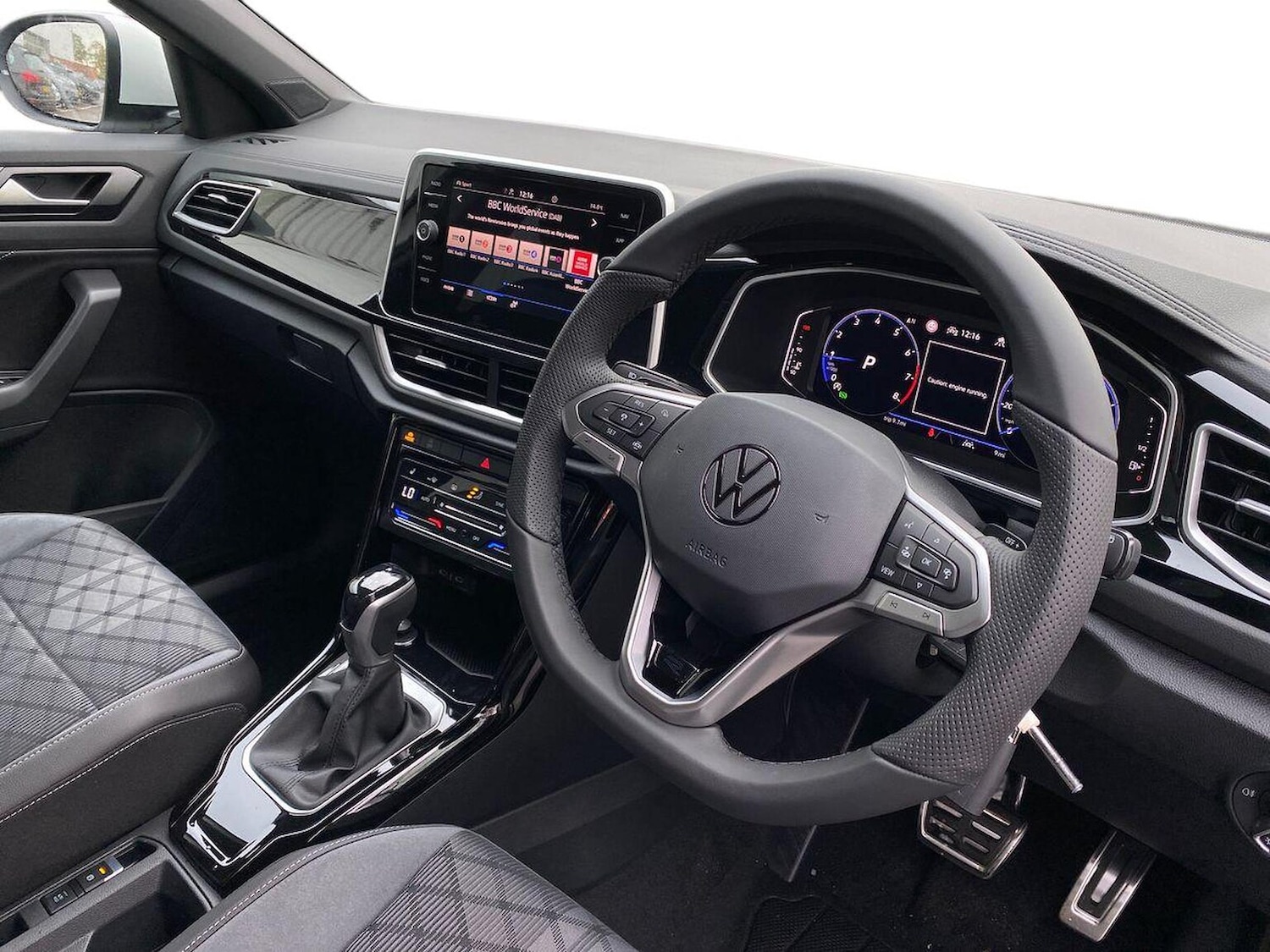 Used Volkswagen T-Roc 2025 for sale - 76450572: Photo 16