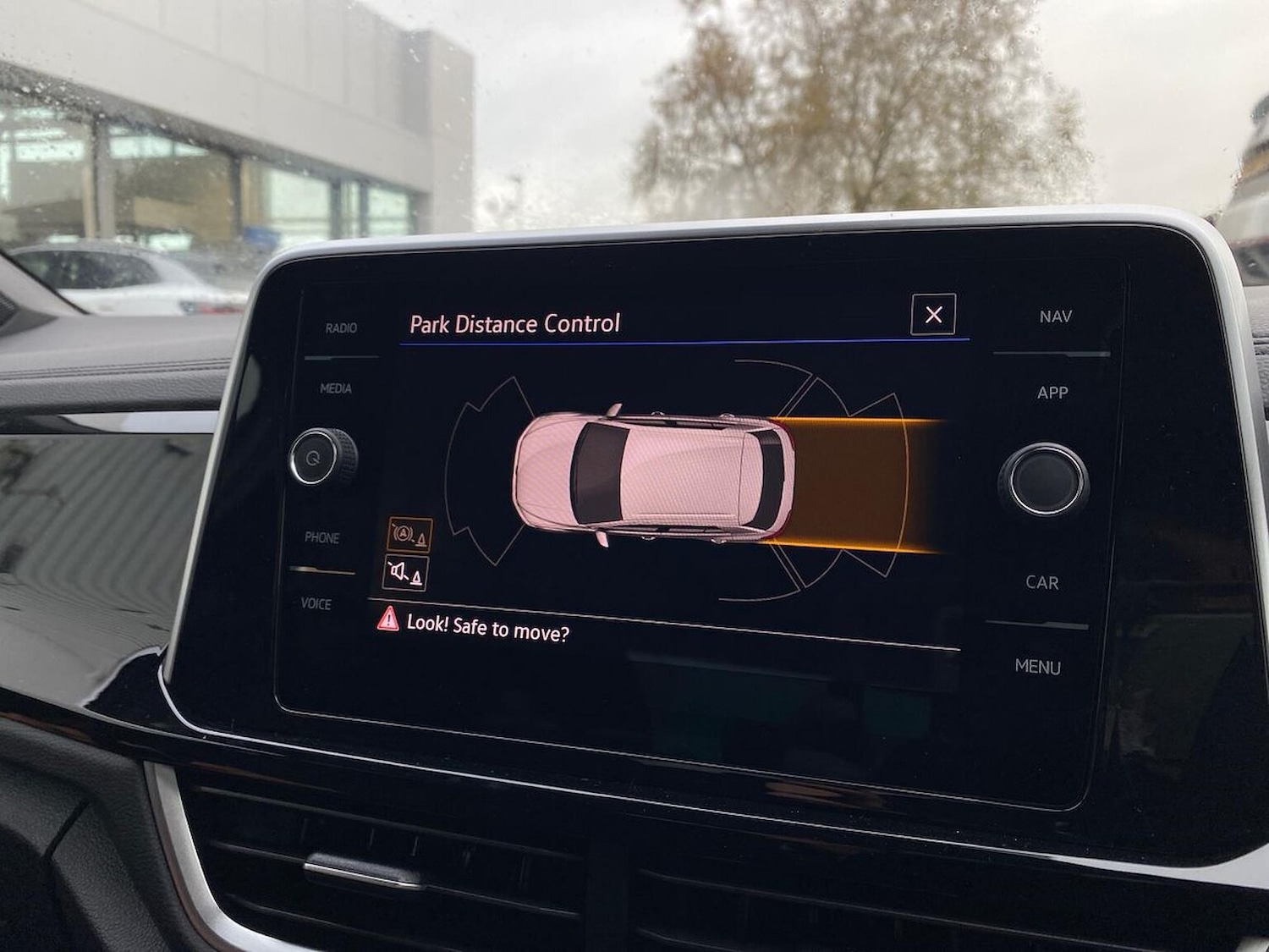 Used Volkswagen T-Roc 2025 for sale - 76450572: Photo 24