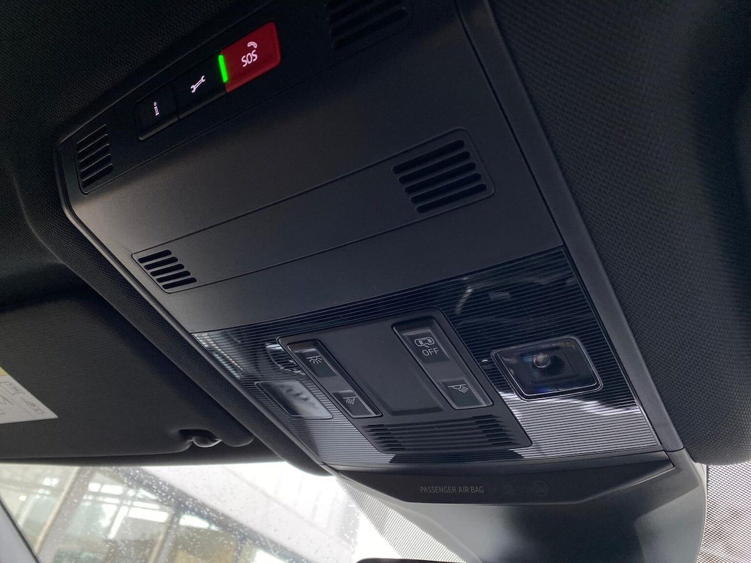 Used Volkswagen T-Roc 2025 for sale - 76450572: Photo 31