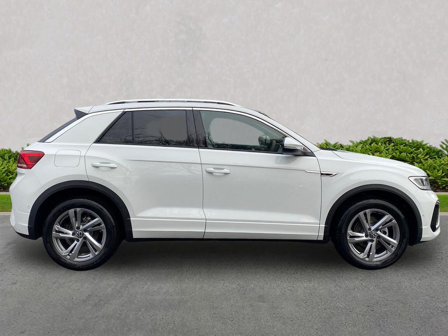 Used Volkswagen T-Roc 2025 for sale - 76450572: Photo 4