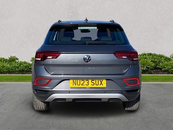 Used Volkswagen T-Roc 2023 for sale - 78496159: Photo