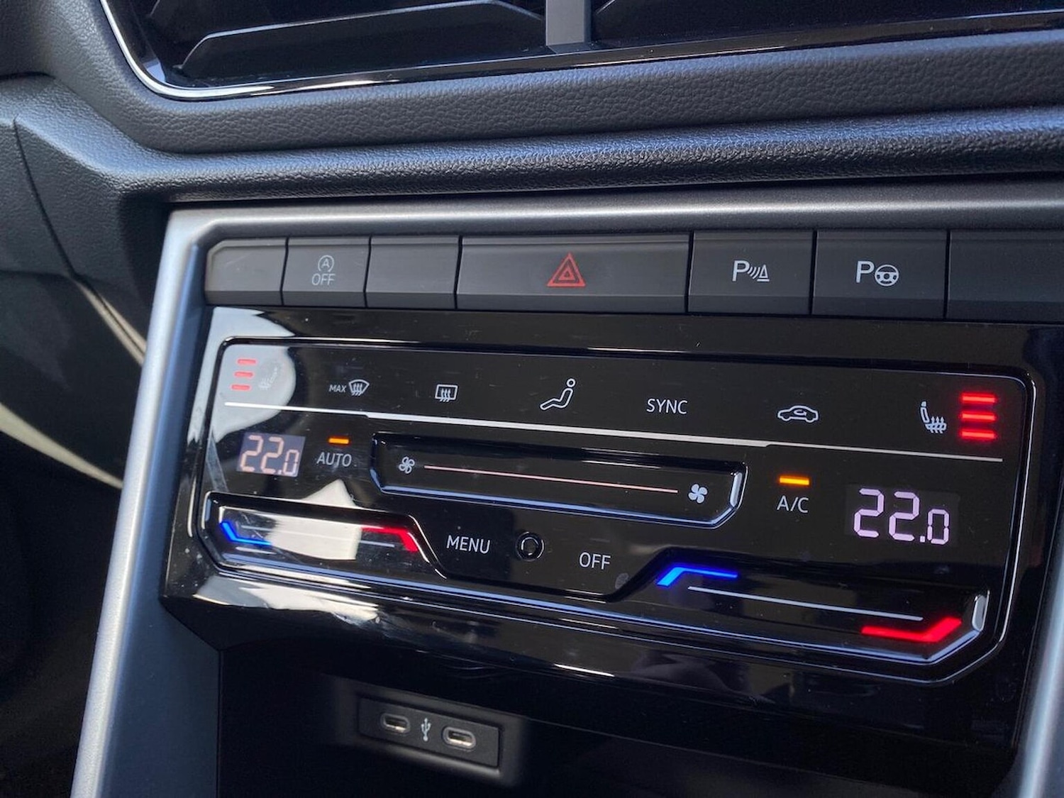 Used Volkswagen T-Roc 2023 for sale - 78195668: Photo 12