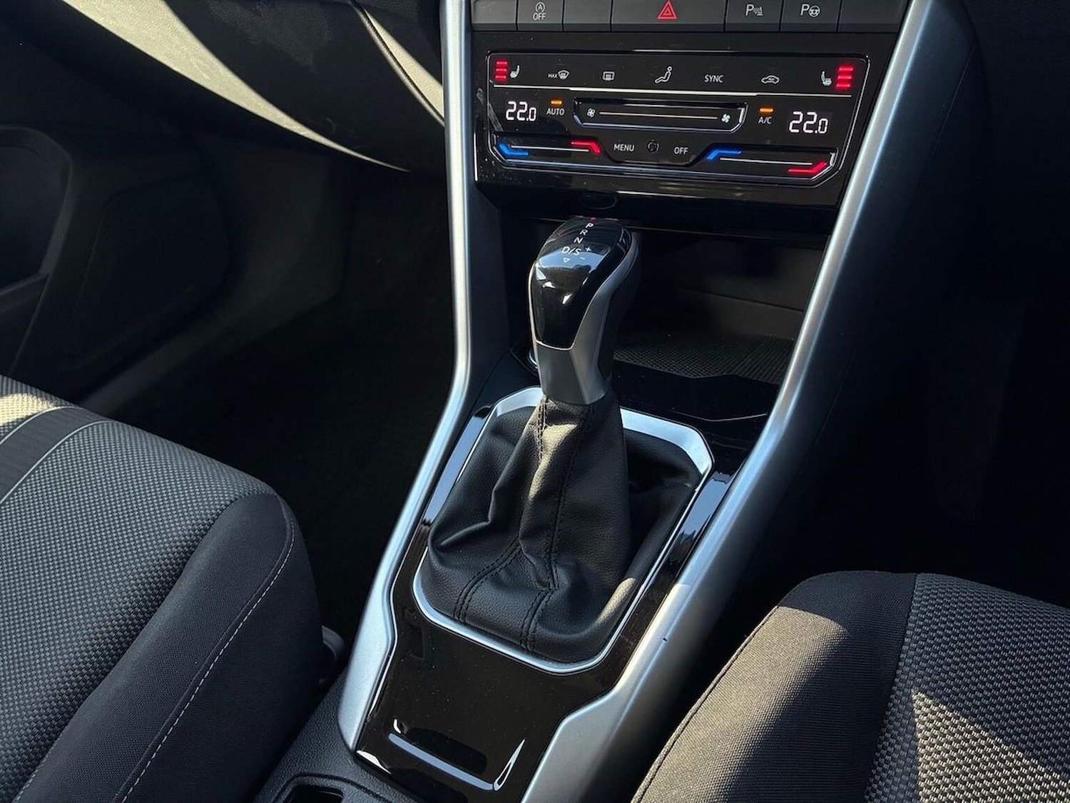 Used Volkswagen T-Roc 2023 for sale - 78195668: Photo 13