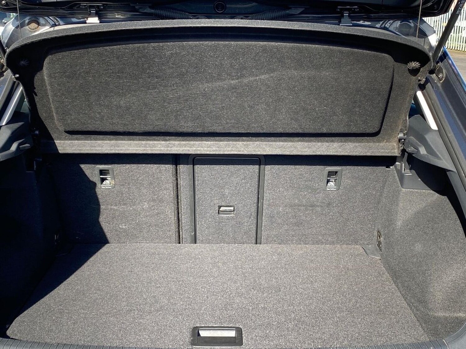 Used Volkswagen T-Roc 2023 for sale - 78195668: Photo 17