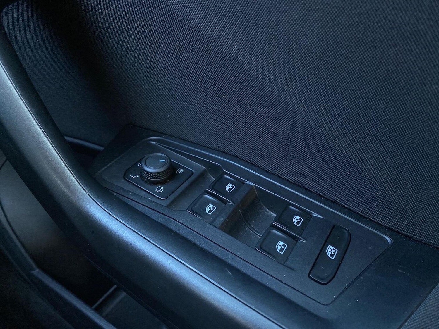 Used Volkswagen T-Roc 2023 for sale - 78195668: Photo 21