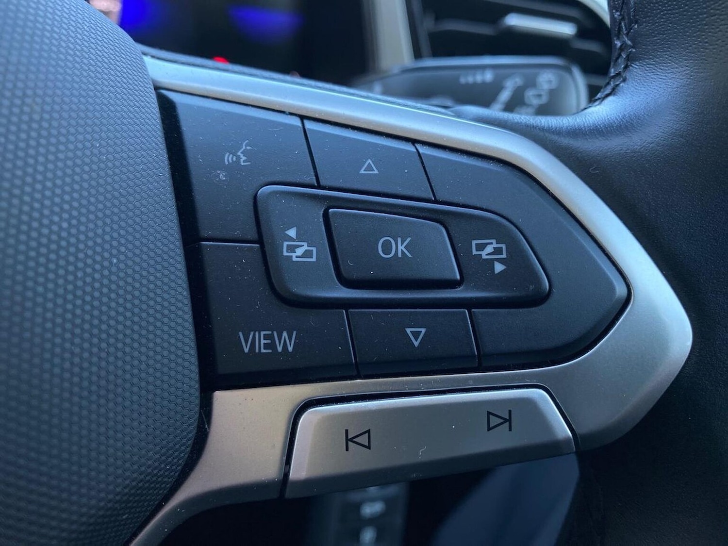 Used Volkswagen T-Roc 2023 for sale - 78195668: Photo 26