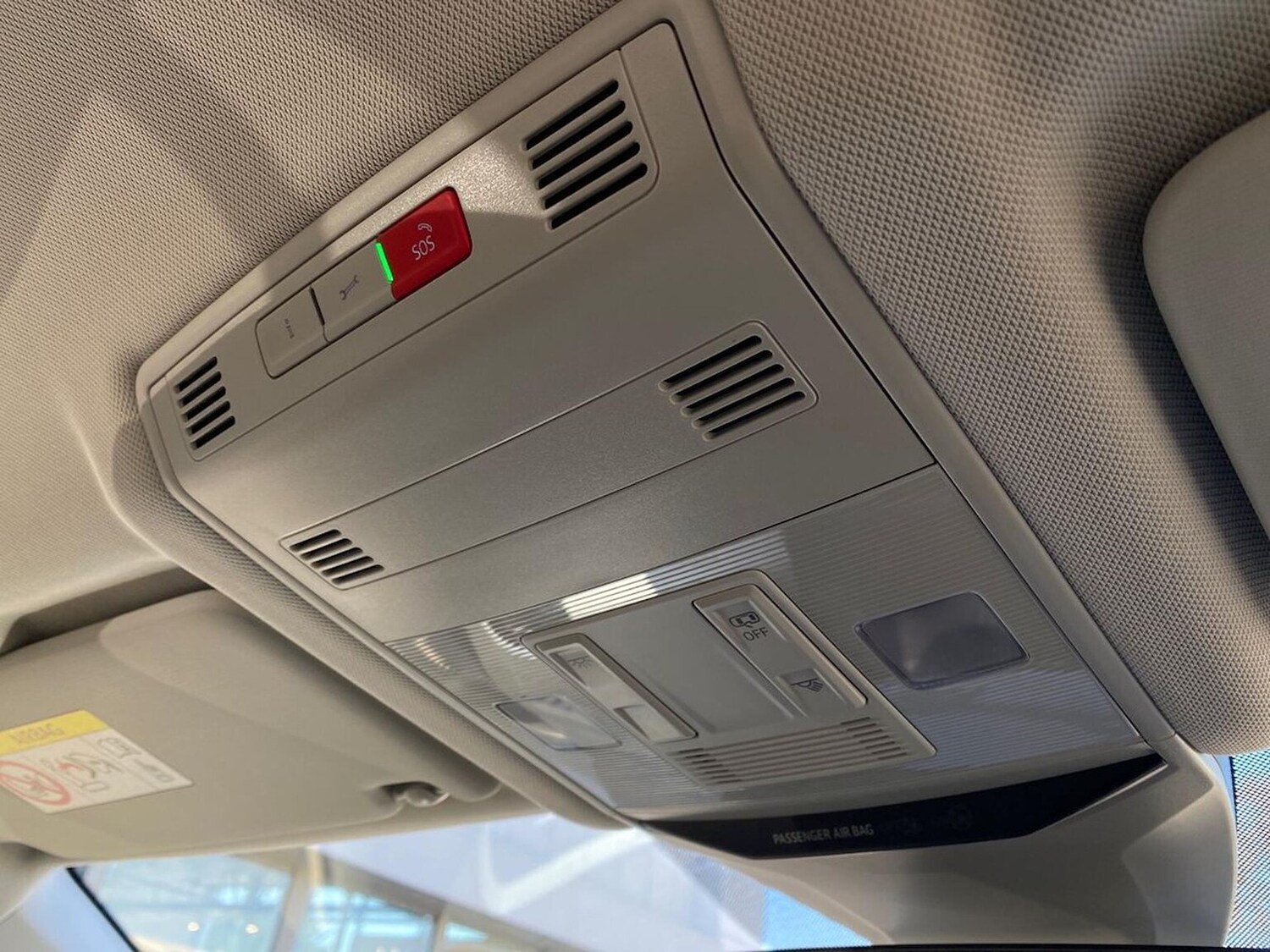 Used Volkswagen T-Roc 2023 for sale - 78195668: Photo 32