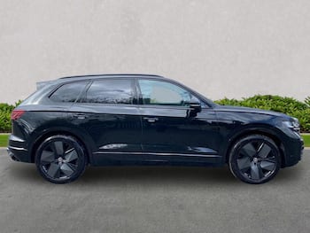 Used Volkswagen Touareg 2025 for sale - 79799050: Photo