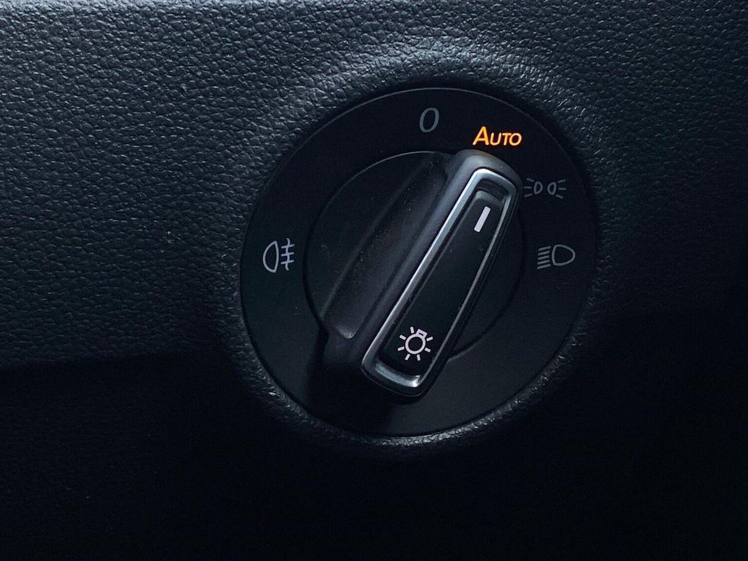 Used Volkswagen T-Roc 2022 for sale - 76396860: Photo 21