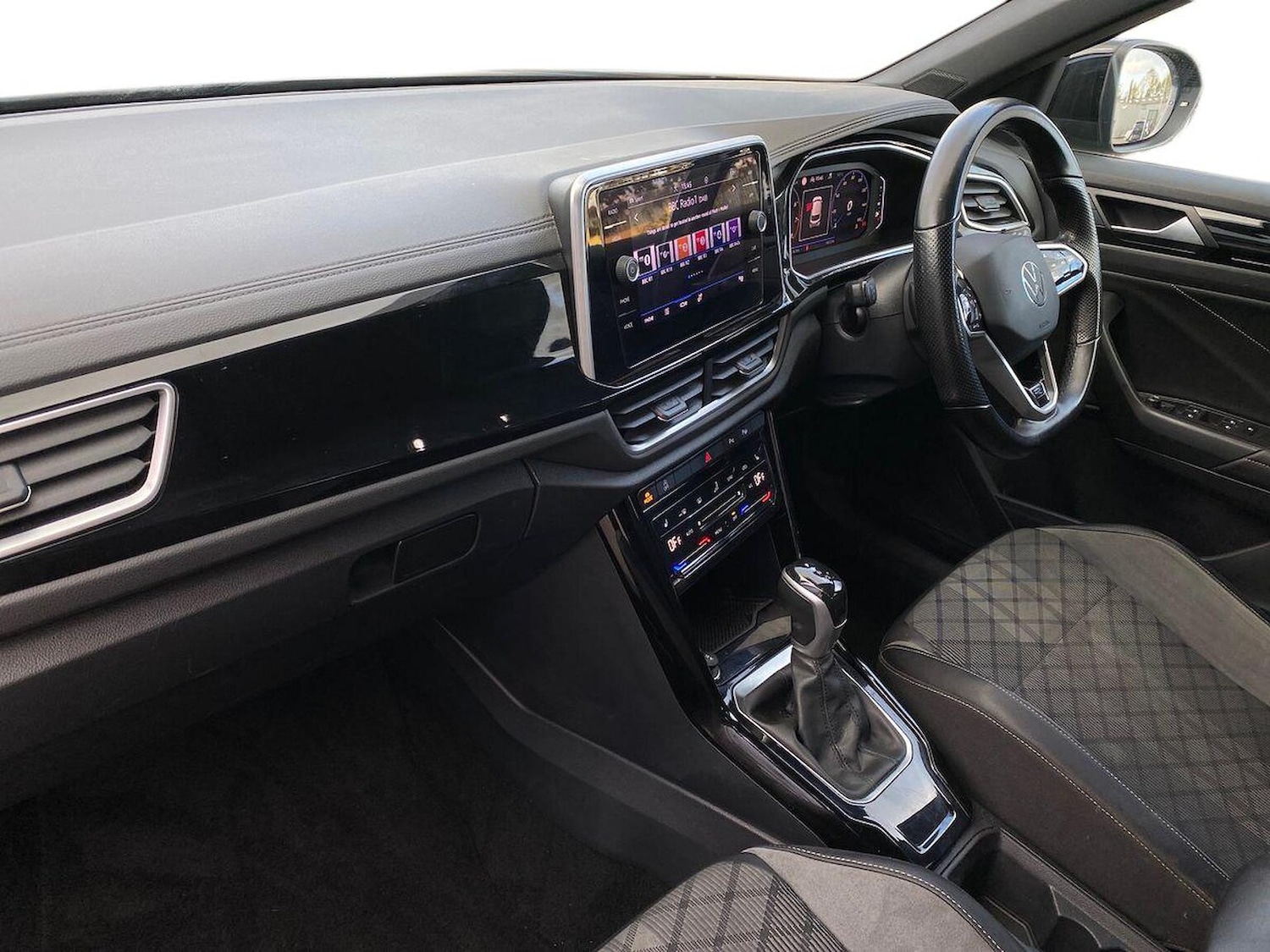 Used Volkswagen T-Roc 2022 for sale - 76396860: Photo 7