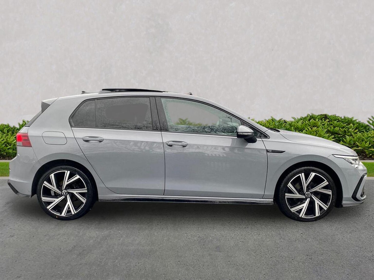 Used Volkswagen Golf 2024 for sale - 76879685: Photo 3