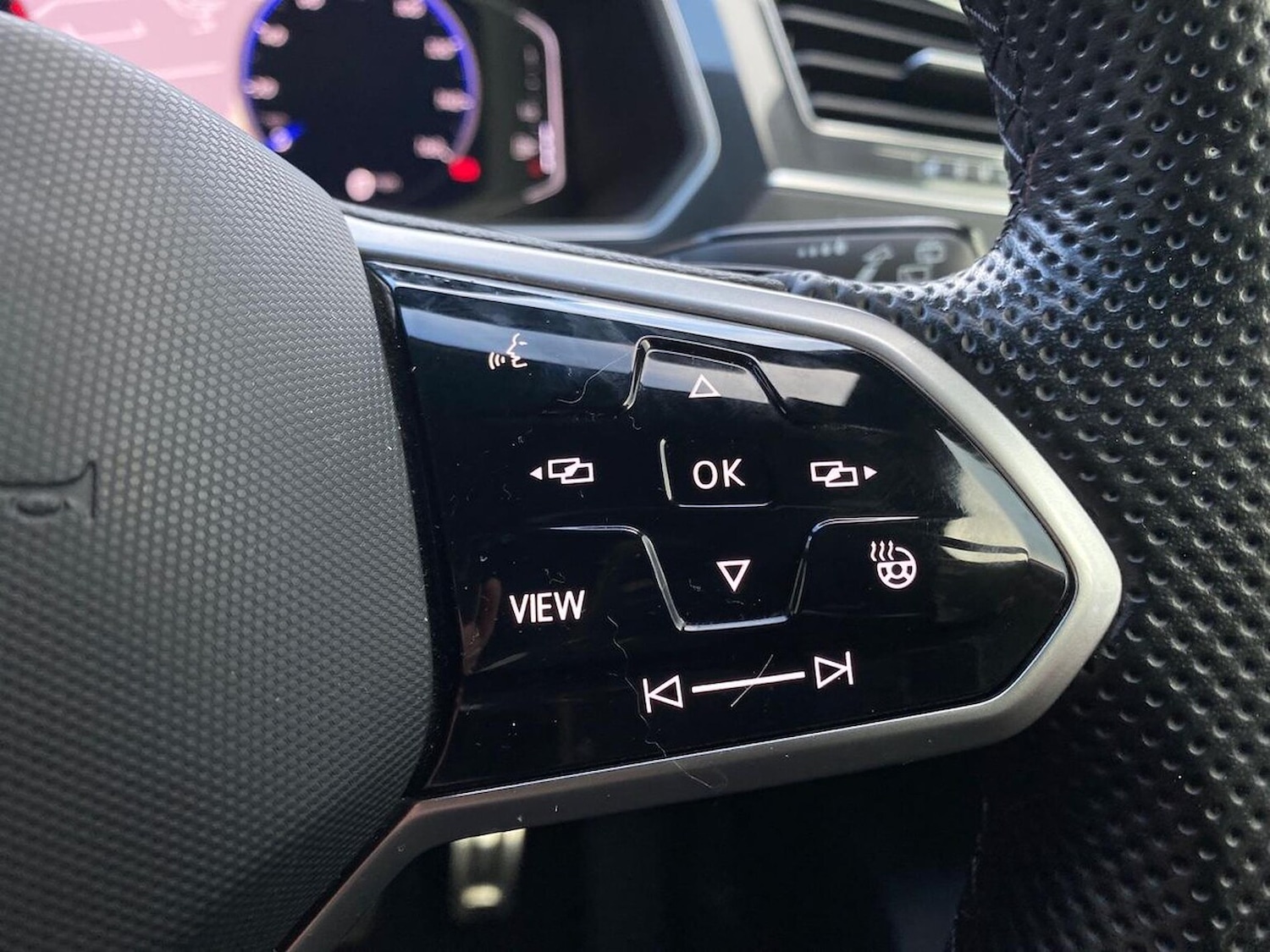 Used Volkswagen Tiguan 2020 for sale - 76736704: Photo 25