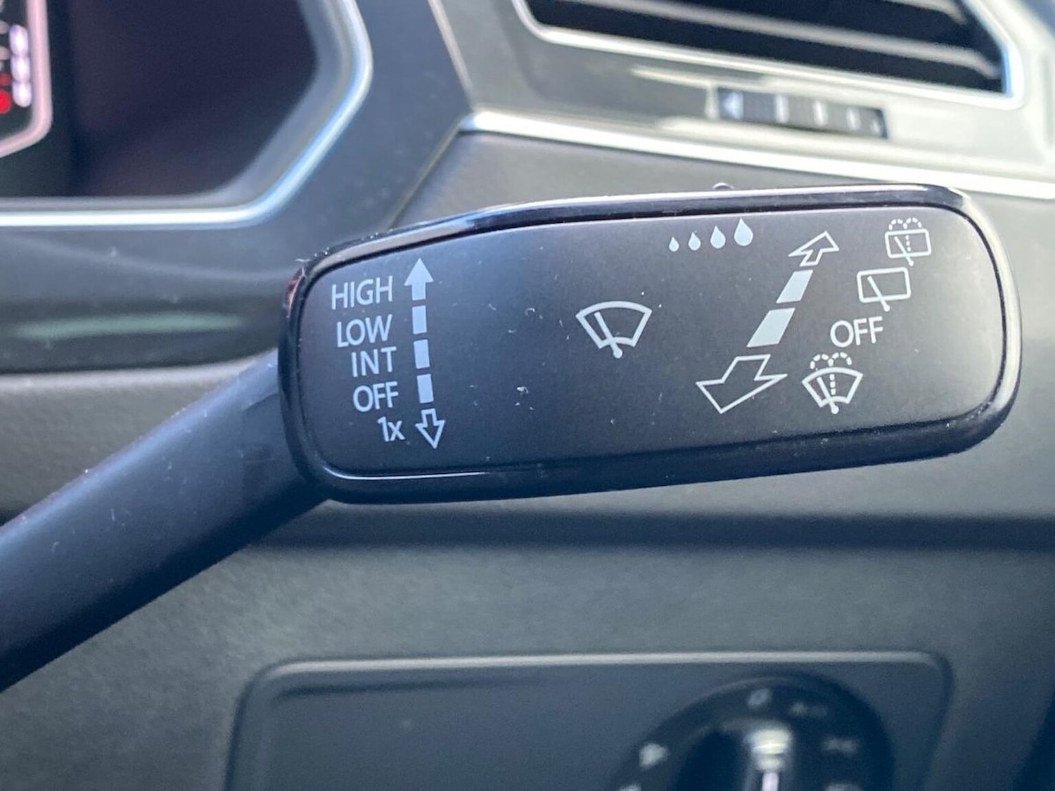 Used Volkswagen Tiguan 2020 for sale - 76736704: Photo 27