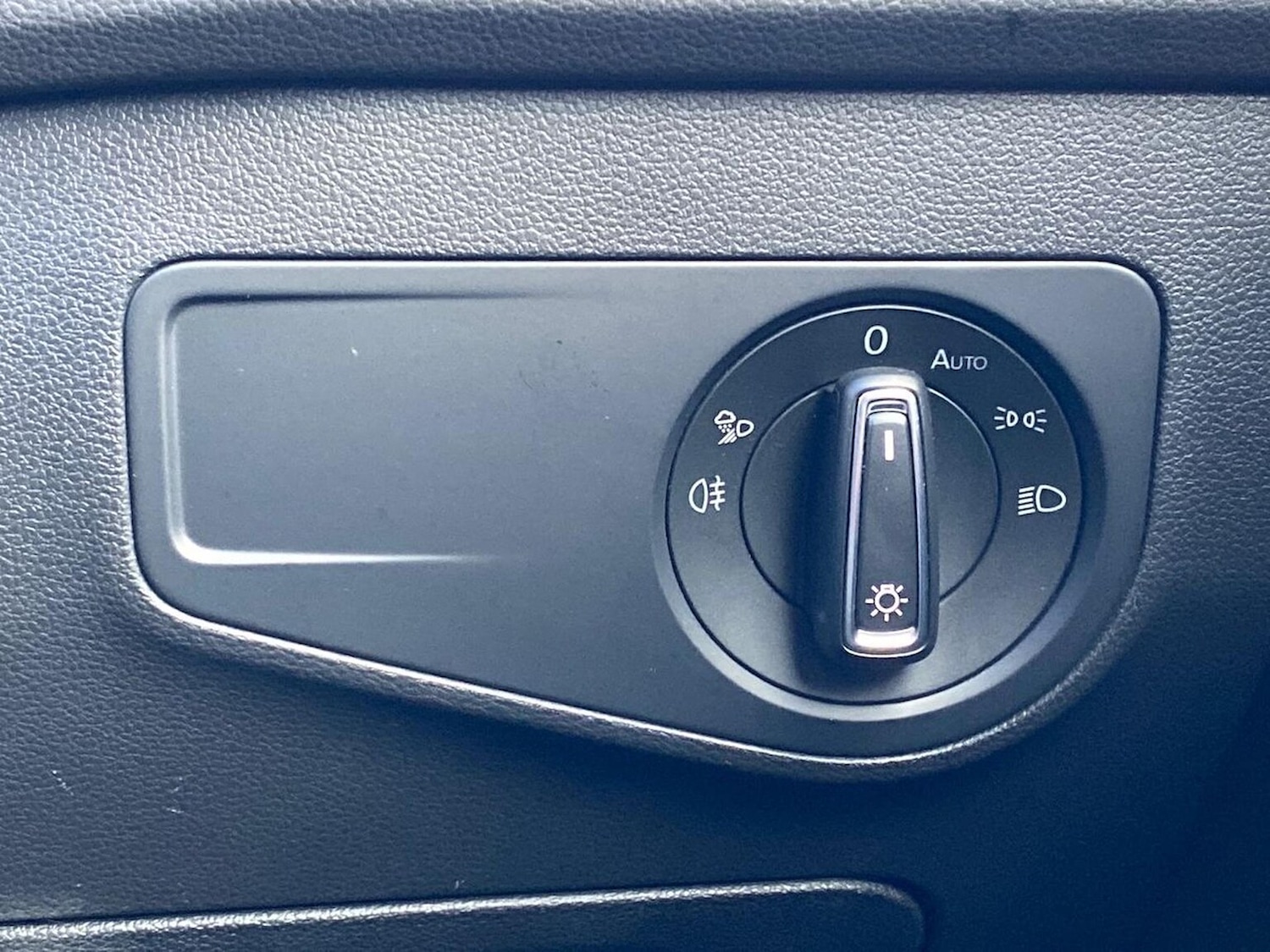 Used Volkswagen Tiguan 2020 for sale - 76736704: Photo 29