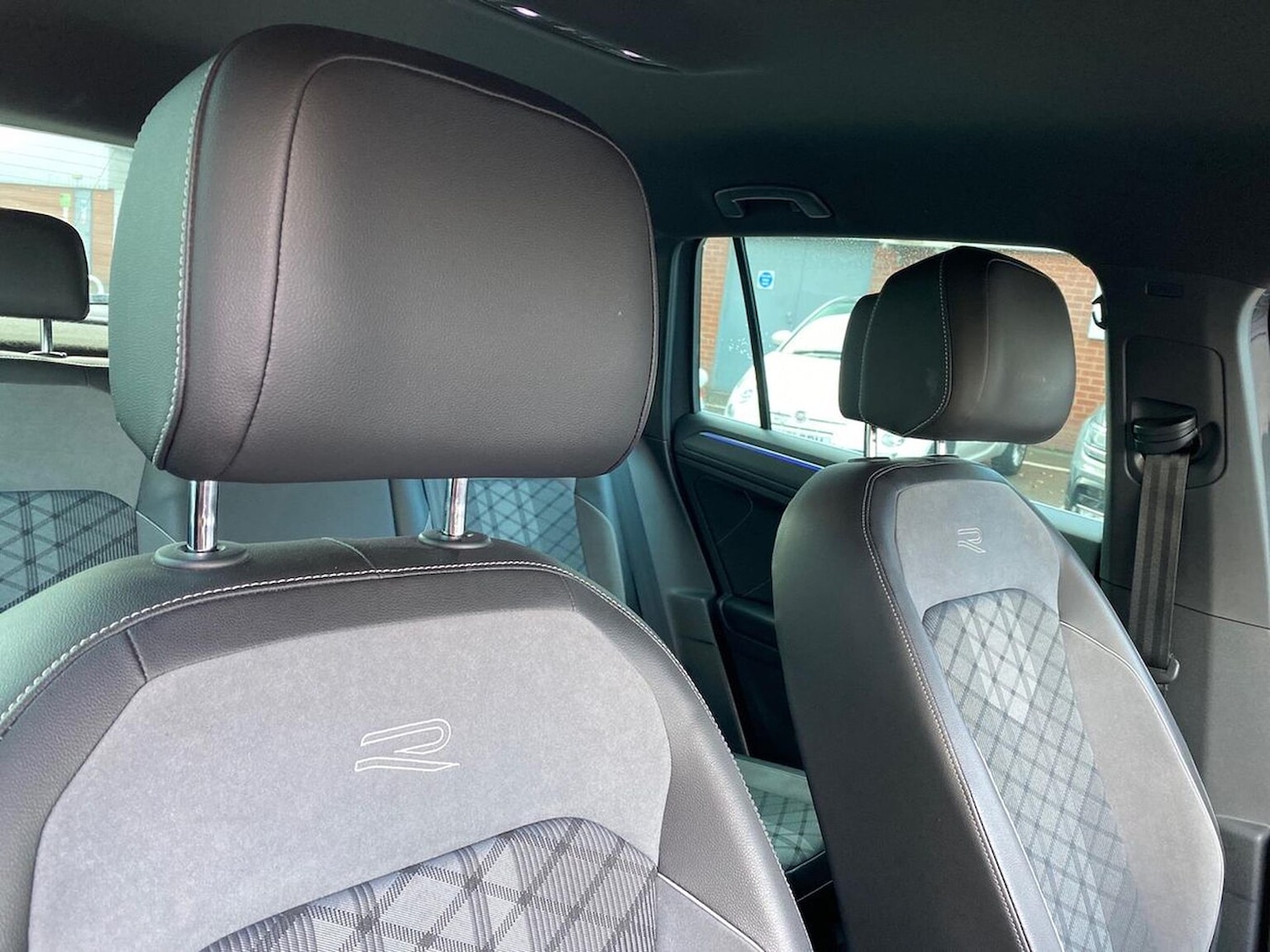 Used Volkswagen Tiguan 2020 for sale - 76736704: Photo 30