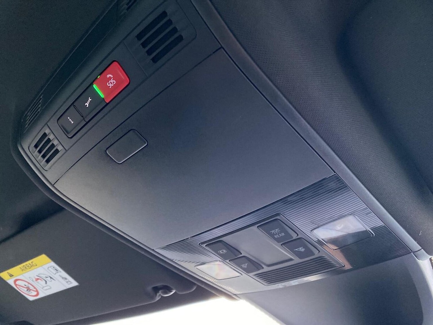 Used Volkswagen Tiguan 2020 for sale - 76736704: Photo 31