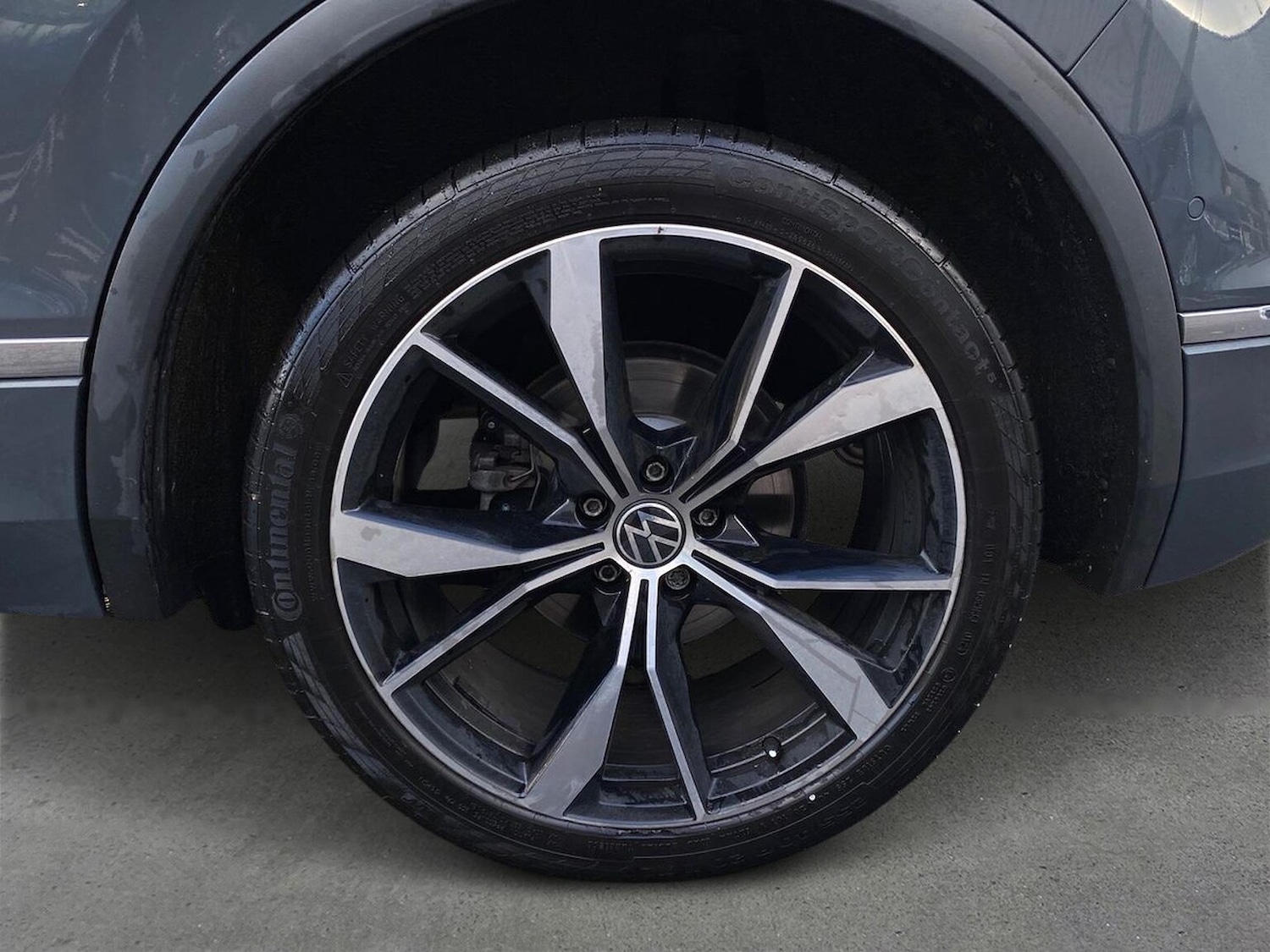 Used Volkswagen Tiguan 2020 for sale - 76736704: Photo 7