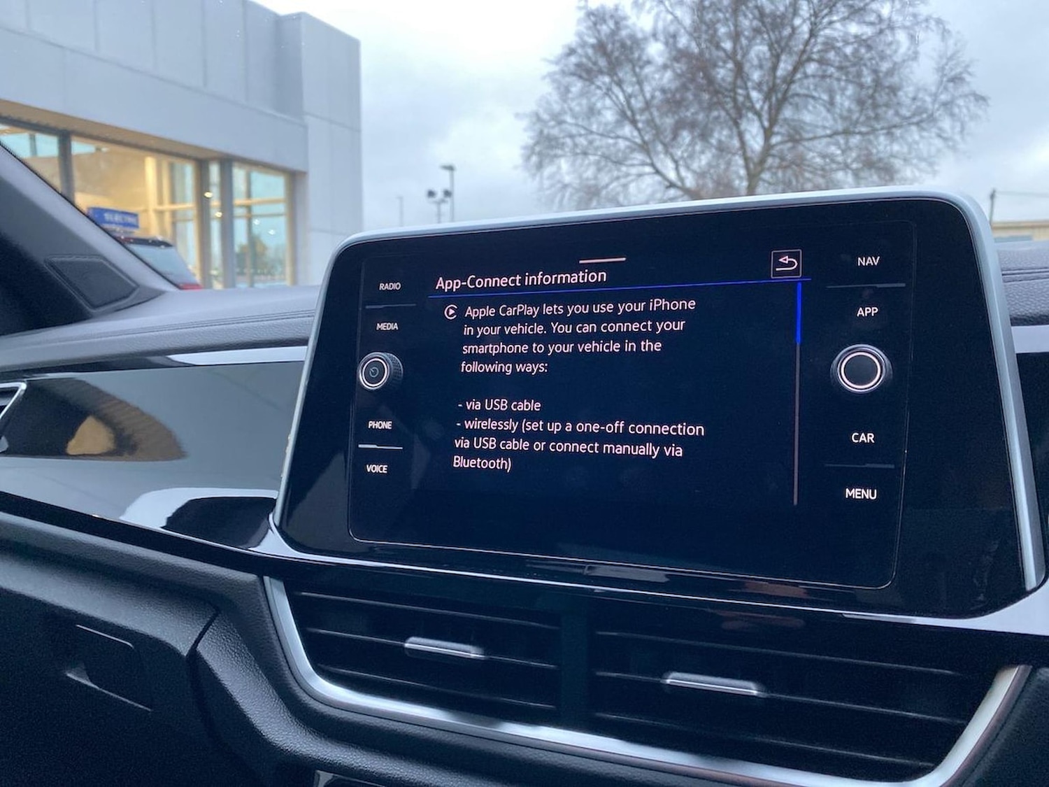 Used Volkswagen T-Roc 2022 for sale - 76799403: Photo 12