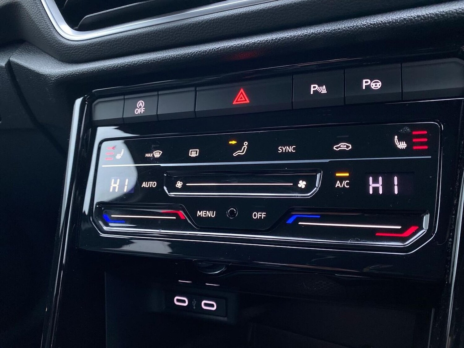 Used Volkswagen T-Roc 2022 for sale - 76799403: Photo 13