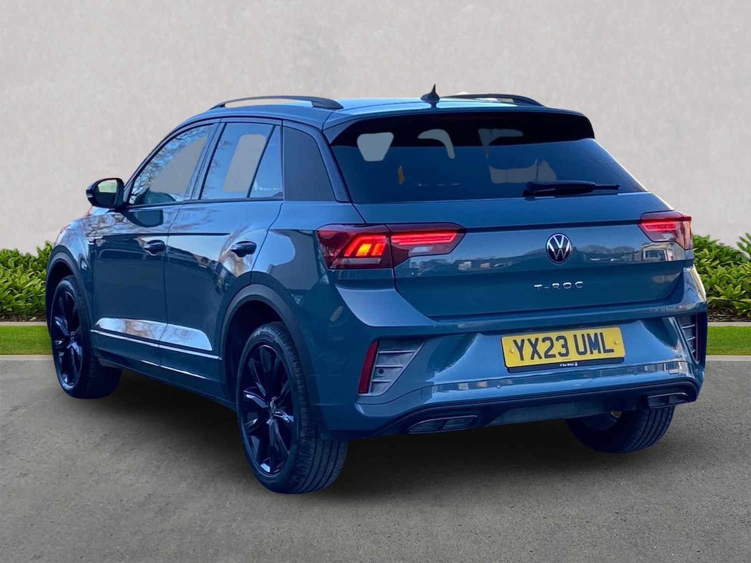 Used Volkswagen T-Roc 2023 for sale - 78194041: Photo 2