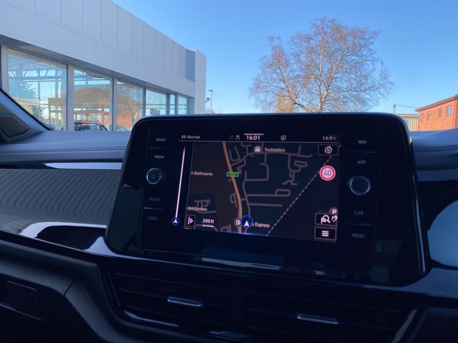 Used Volkswagen T-Roc 2023 for sale - 78194041: Photo 24