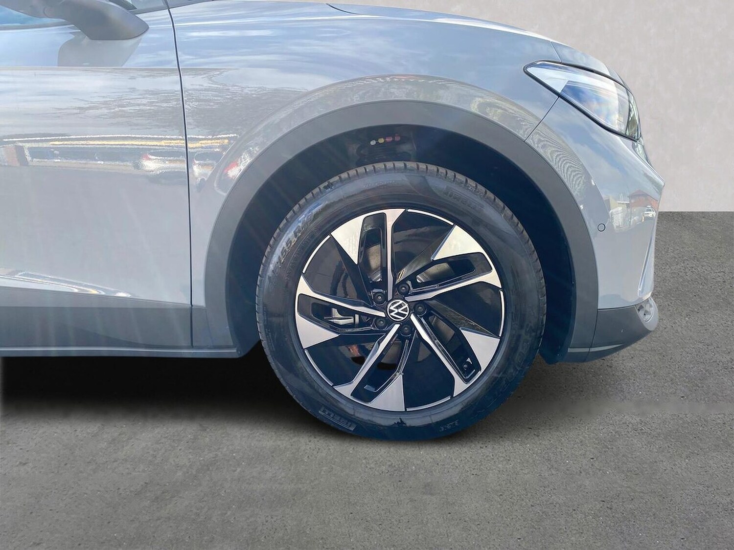 Used Volkswagen ID.4 2025 for sale - 75999727: Photo 6