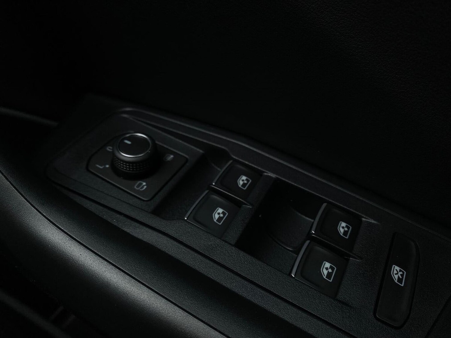 Used Volkswagen T-Roc 2025 for sale - 76461864: Photo 21