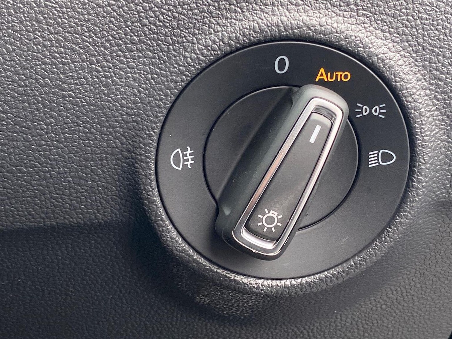 Used Volkswagen T-Roc 2025 for sale - 76461864: Photo 22