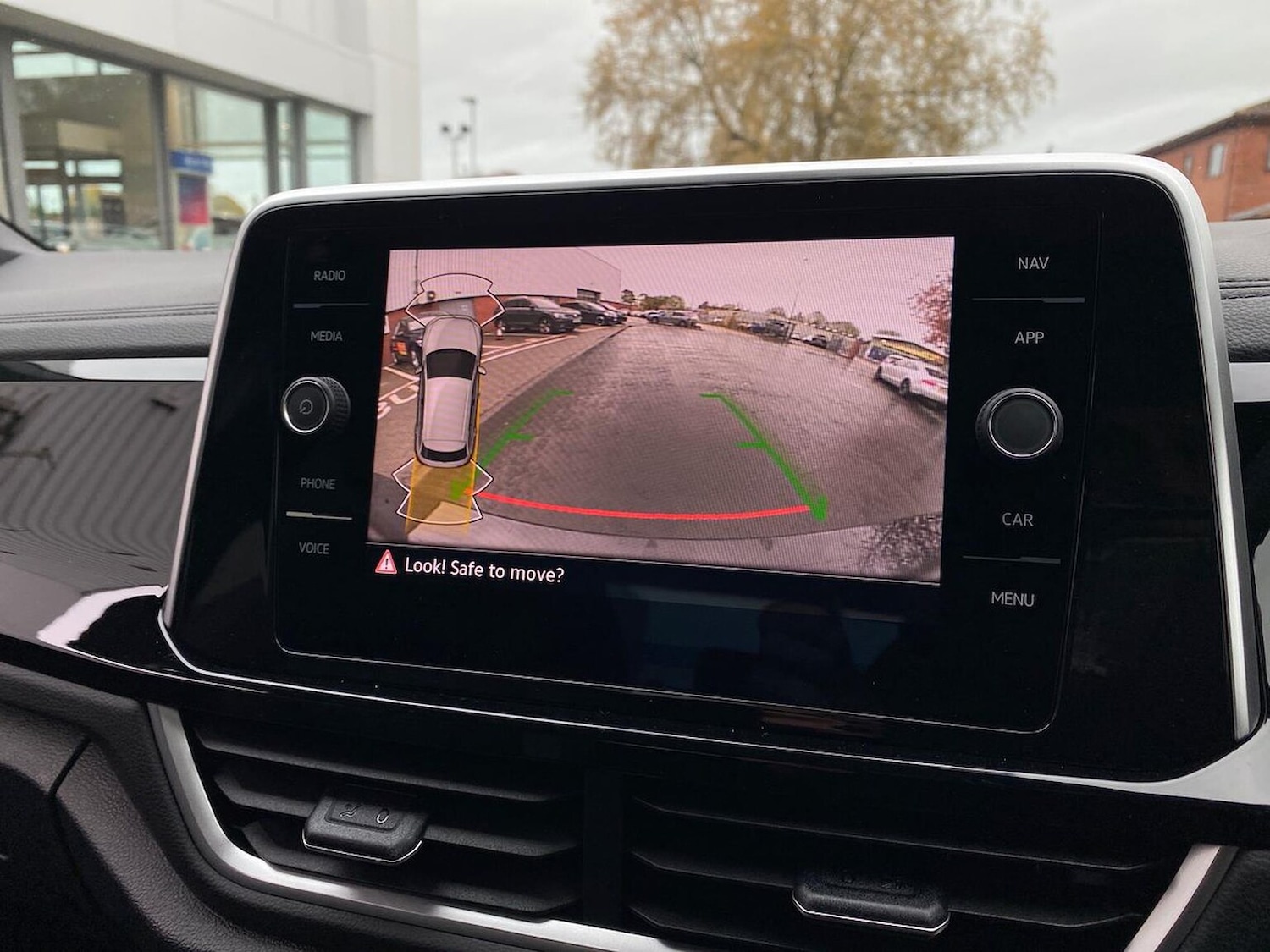 Used Volkswagen T-Roc 2025 for sale - 76461864: Photo 23