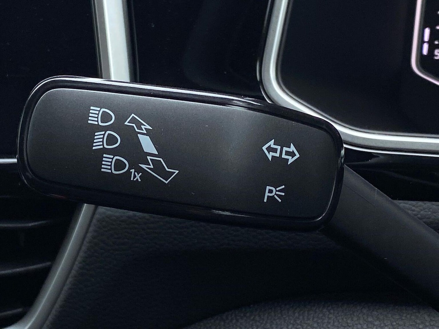 Used Volkswagen T-Roc 2025 for sale - 76461864: Photo 29