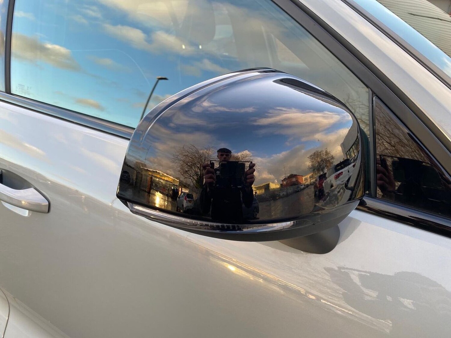 Used Volvo XC40 2023 for sale - 76897118: Photo 36