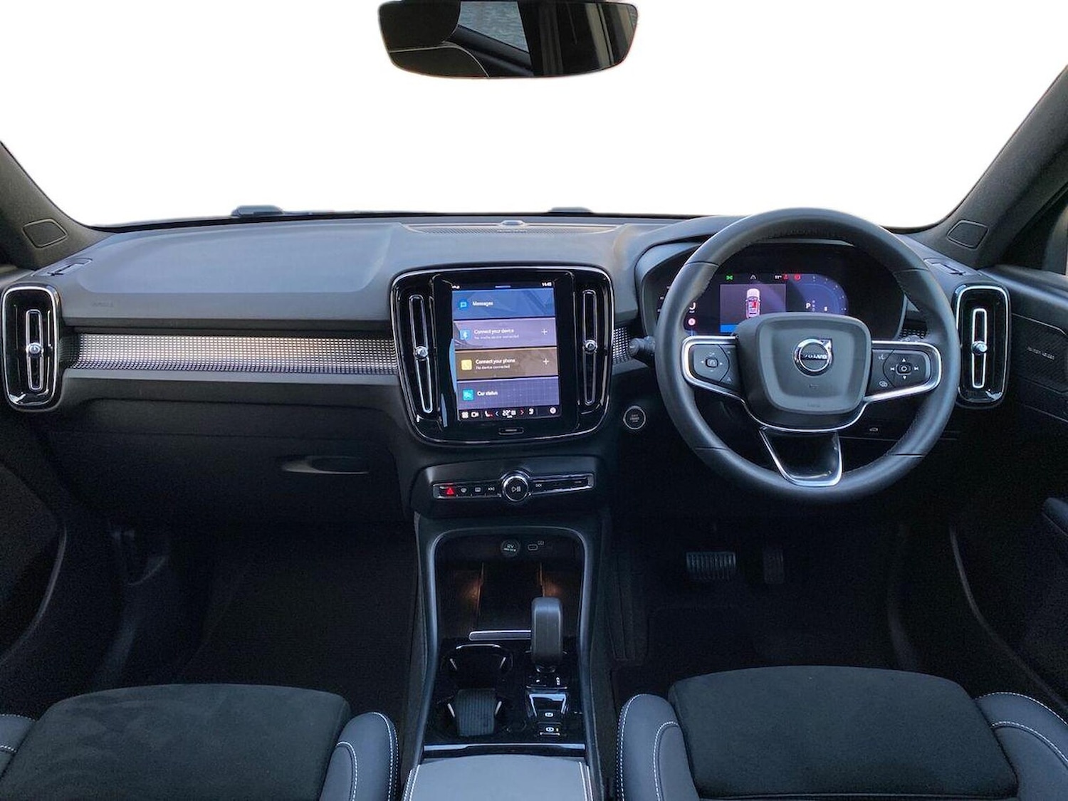 Used Volvo XC40 2023 for sale - 76897118: Photo 9