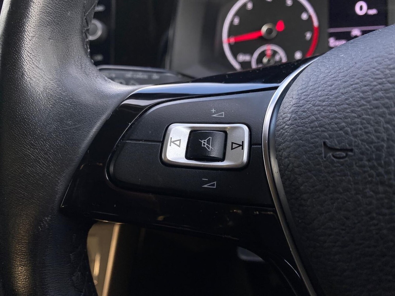 Used Volkswagen Polo 2020 for sale - 76906282: Photo 27