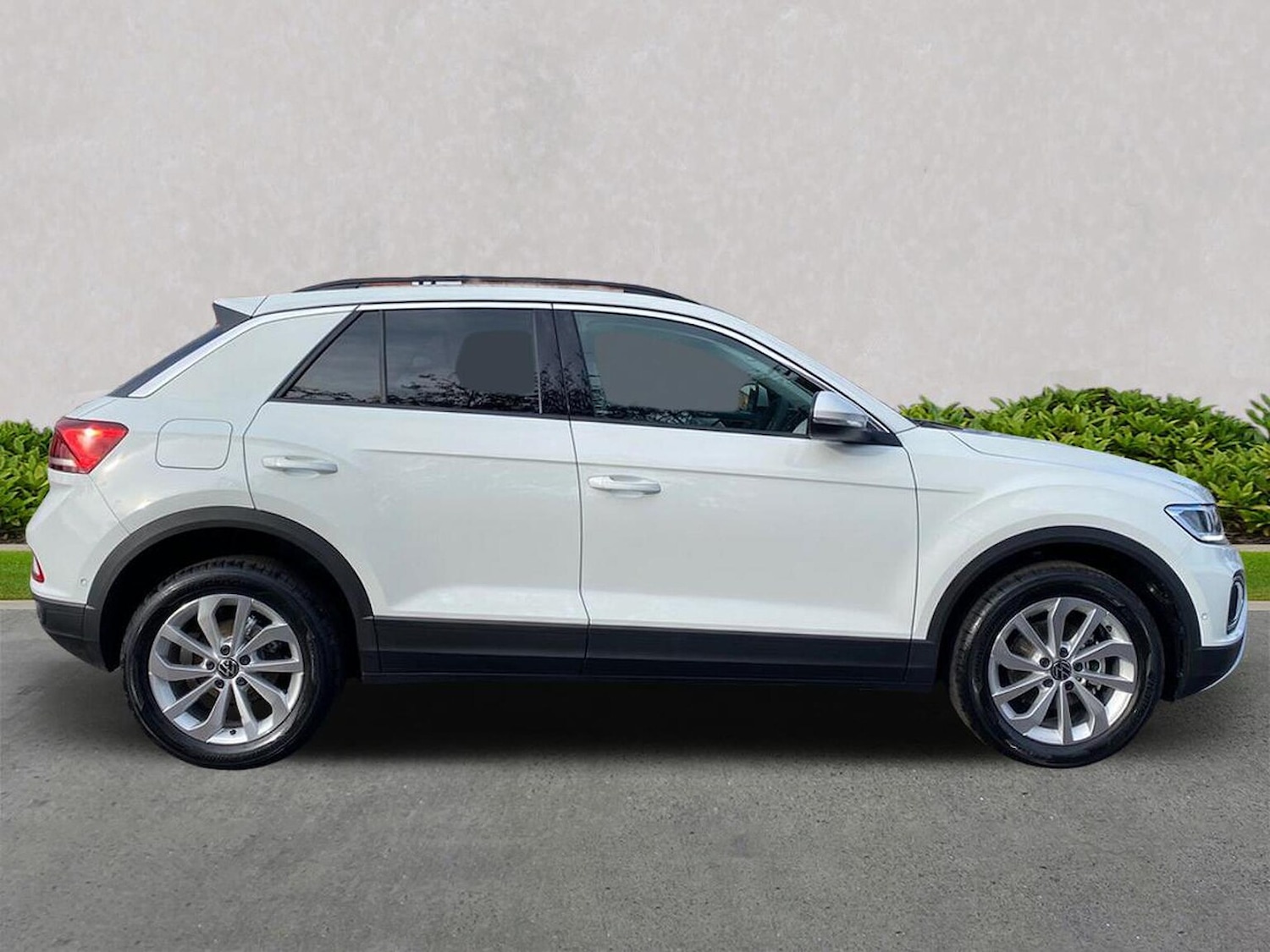 Used Volkswagen T-Roc 2025 for sale - 76142990: Photo 3