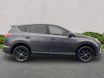 Used Toyota RAV4 2018 for sale - 76741240: Photo