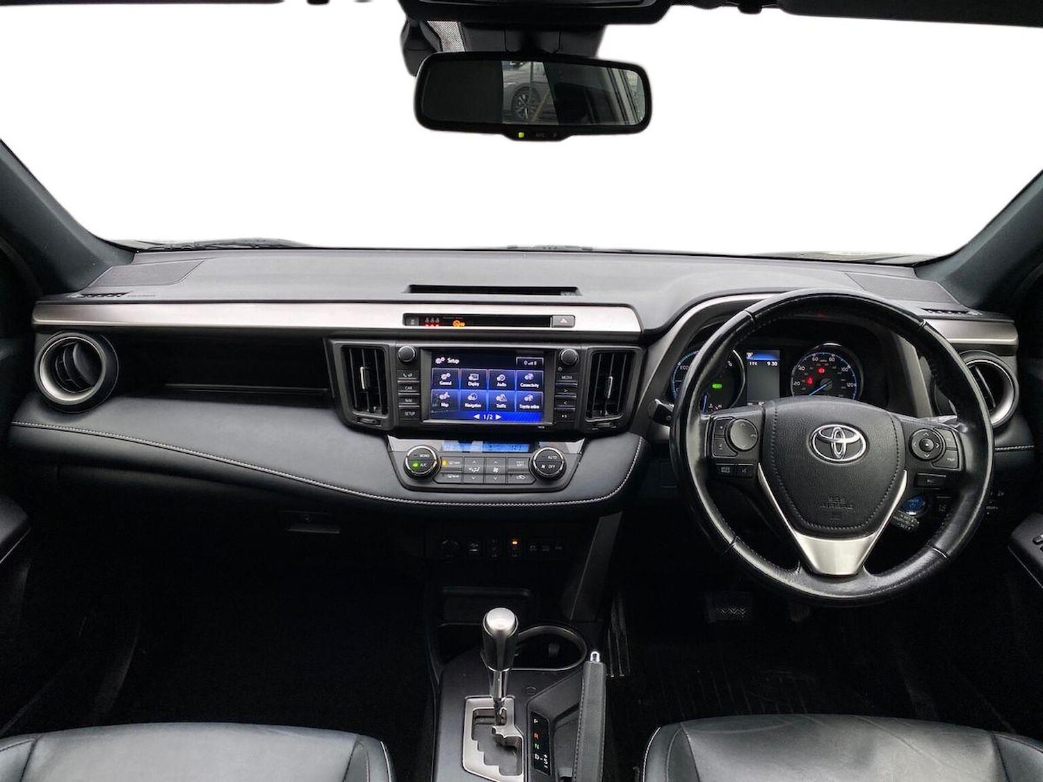 Used Toyota RAV4 2018 for sale - 76741240: Photo 9