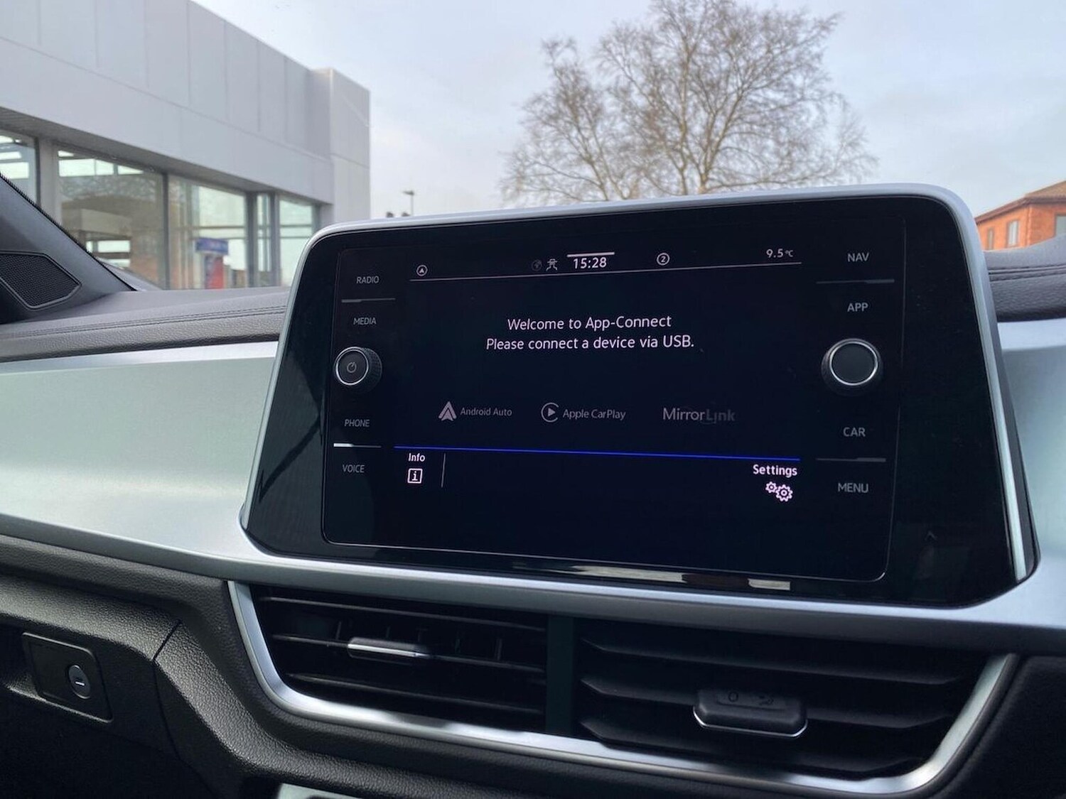 Used Volkswagen T-Roc 2022 for sale - 78195759: Photo 11